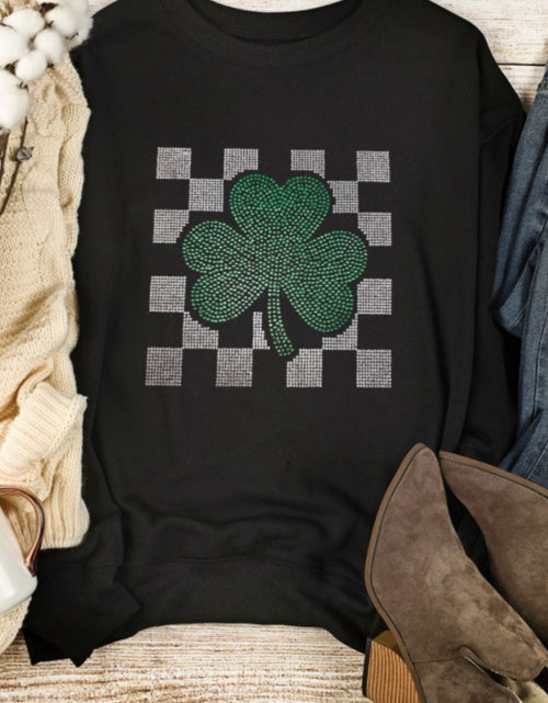 Load image into Gallery viewer, Rhinestone Checkered Lucky Clover Round Neck Sweatshirt
