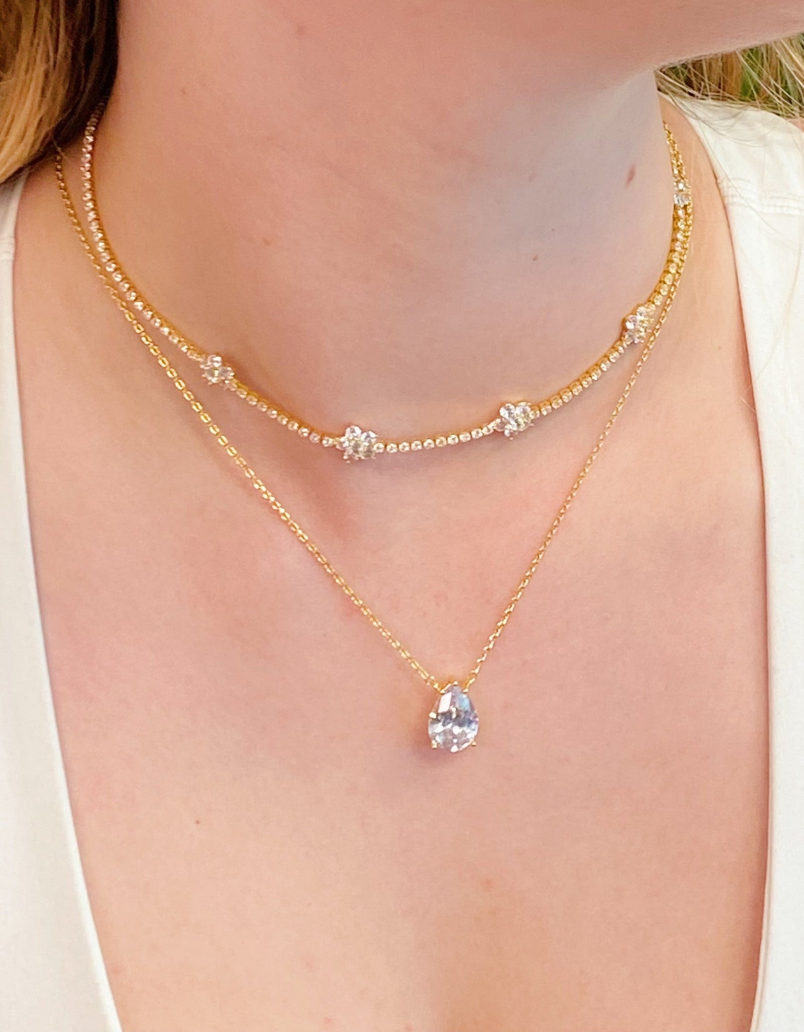 Stella Shiny Flower Necklace by Ellisonyoung.com