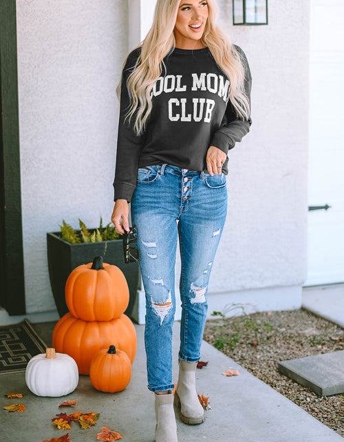 Load image into Gallery viewer, COOL MOM CLUB Round Neck Short Sleeve Sweatshirt
