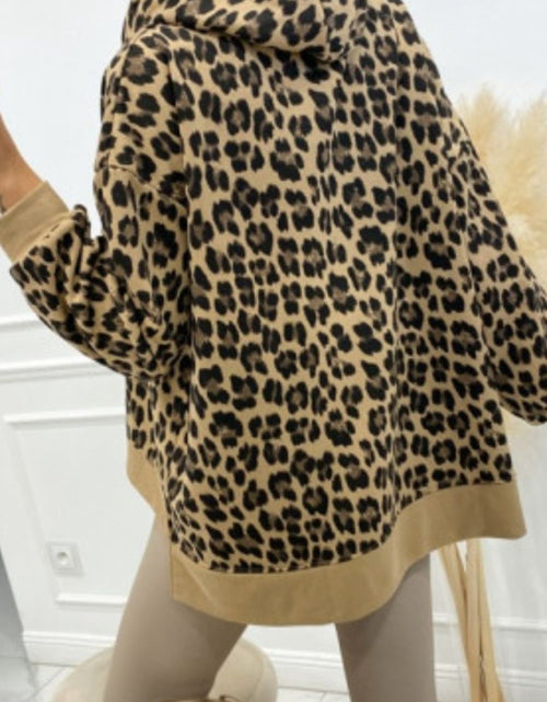 Load image into Gallery viewer, Leopard Dropped Shoulder Hoodie
