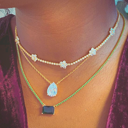 Load image into Gallery viewer, Stella Shiny Flower Necklace by Ellisonyoung.com
