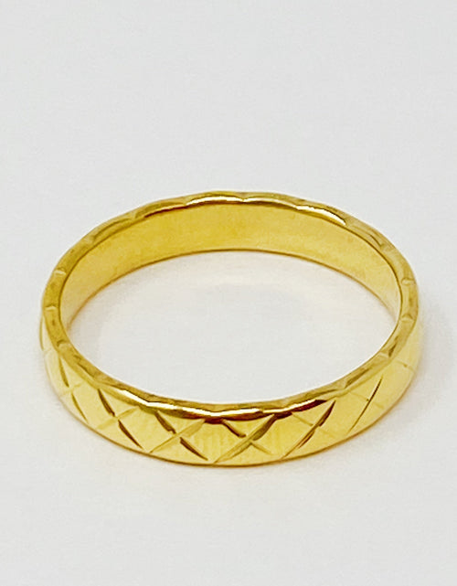 Load image into Gallery viewer, Gold Quilted Ring by Ellisonyoung.com
