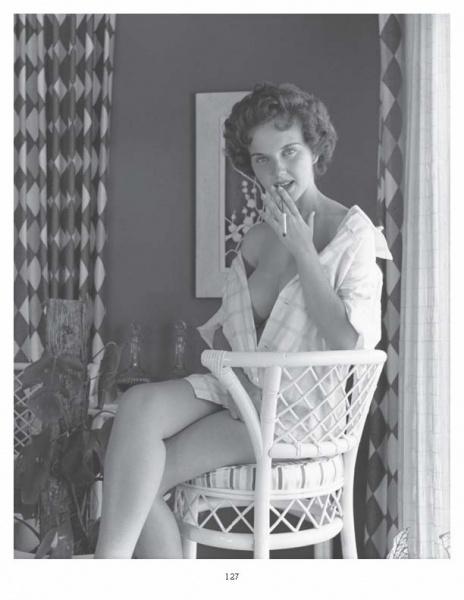 Load image into Gallery viewer, Femmes Fatales of the 1950s by Schiffer Publishing
