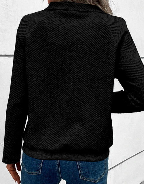 Load image into Gallery viewer, Geometric Snap Button Long Sleeve Sweatshirt

