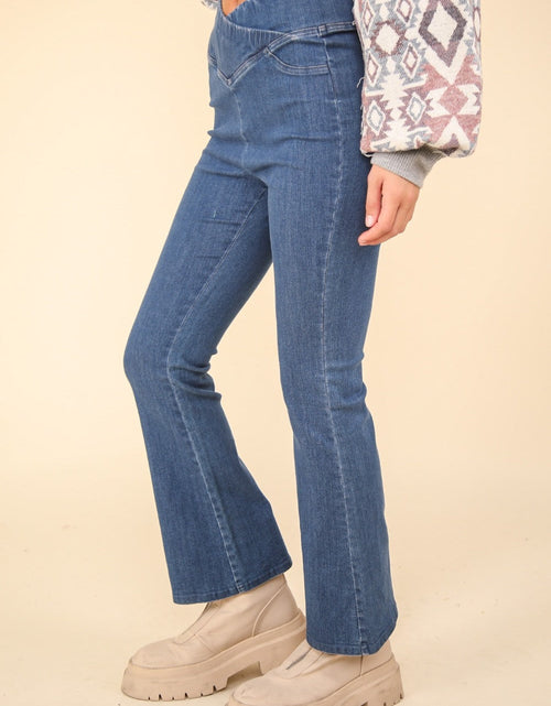 Load image into Gallery viewer, VERY J Washed Denim Stretchy Crossover Waist Leggings
