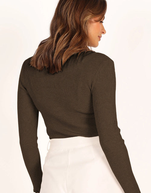 Load image into Gallery viewer, Lettuce Edge Round Neck Long Sleeve T-Shirt
