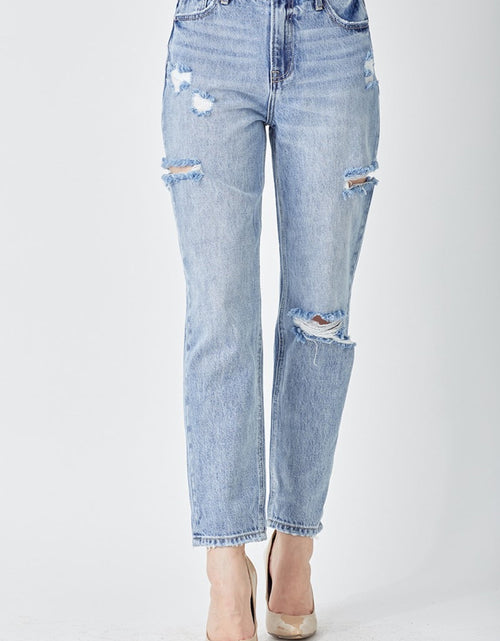 Load image into Gallery viewer, RISEN Distressed Slim Cropped Jeans
