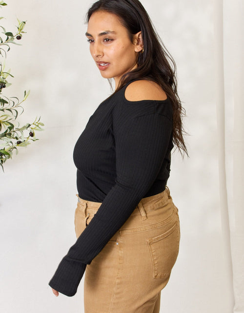 Load image into Gallery viewer, Culture Code Full Size Ribbed Surplice Cold Shoulder Top
