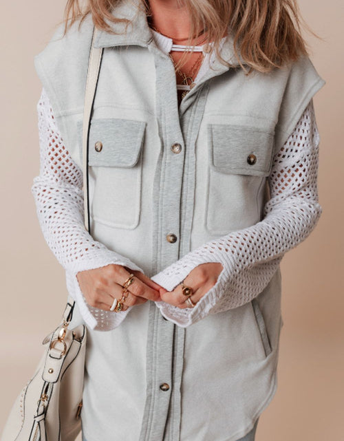 Load image into Gallery viewer, Pocketed Curved Hem Button Up Vest
