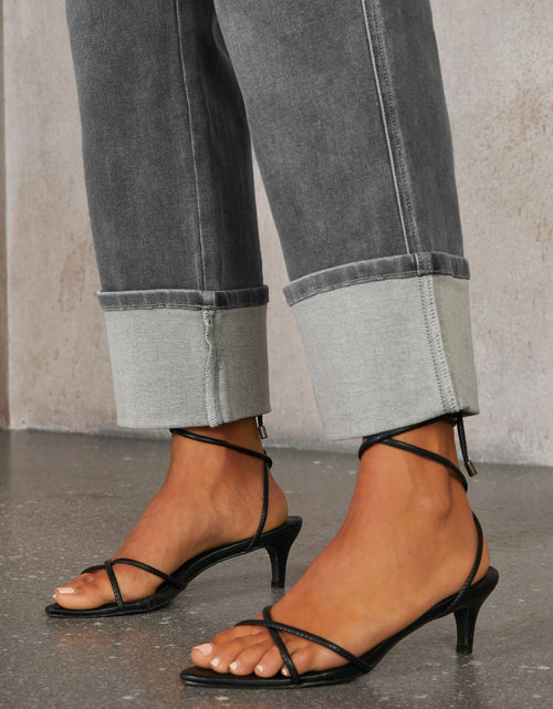 Load image into Gallery viewer, High Waisted Straight Leg Rolled Jeans
