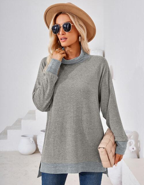 Load image into Gallery viewer, Contrast Mock Neck Long Sleeve T-Shirt
