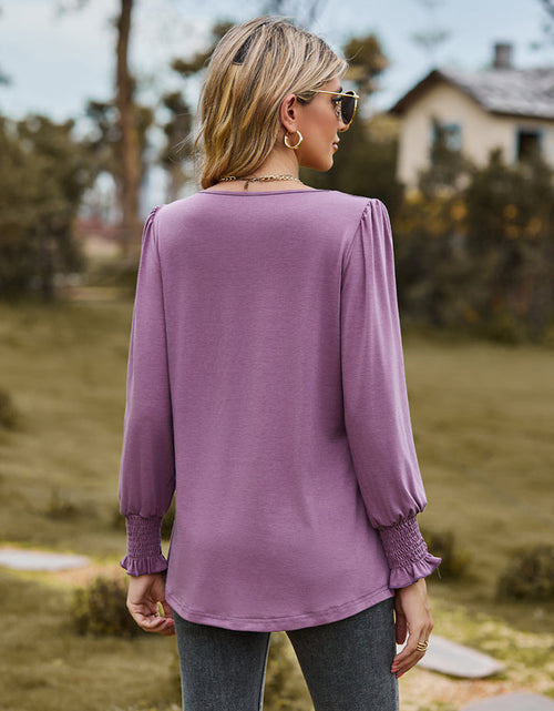Load image into Gallery viewer, Puff Sleeve Pleated Blouse
