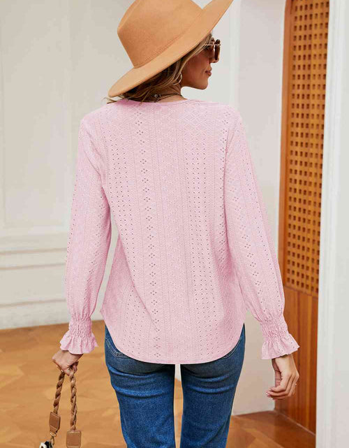 Load image into Gallery viewer, Contrast Flounce Sleeve Blouse
