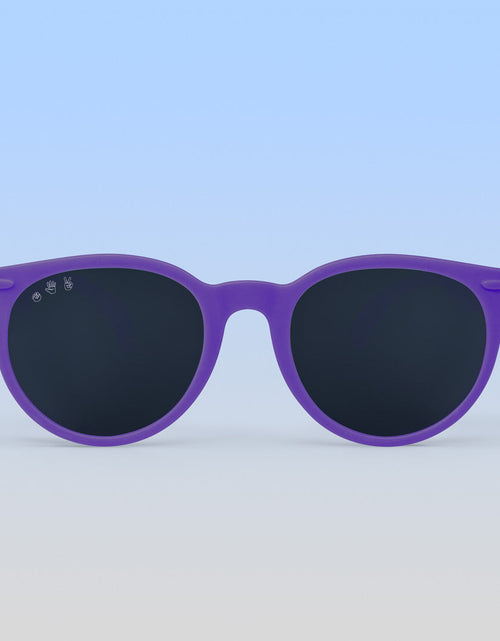 Load image into Gallery viewer, Daphne Rounds | Adult by ro•sham•bo eyewear
