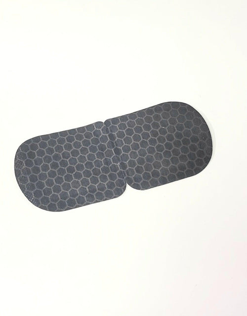 Load image into Gallery viewer, Discover the Luxury of Self-Care: Introducing Our Self-Heating Eye Mask by ZAQ Skin &amp; Body
