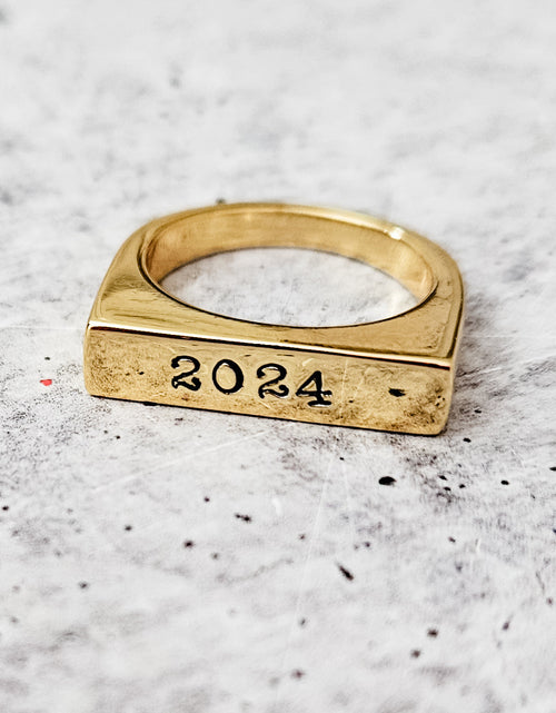 Load image into Gallery viewer, Class of 2024 Flat Top Gold Ring by Salt and Sparkle
