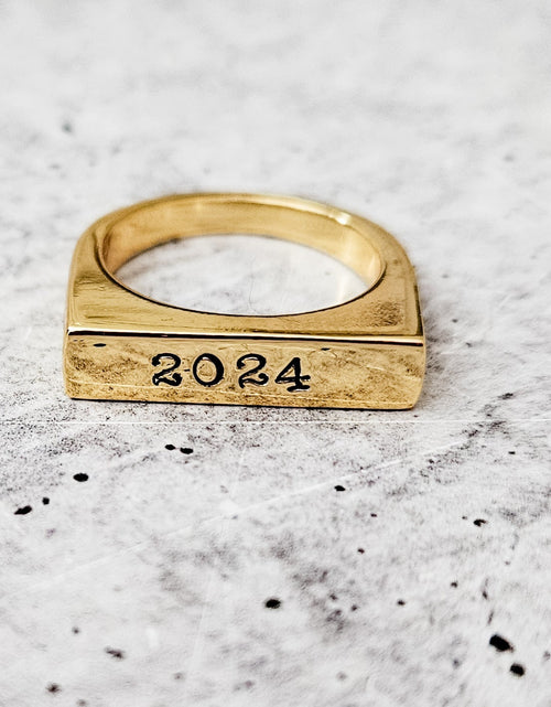 Load image into Gallery viewer, Class of 2024 Flat Top Gold Ring by Salt and Sparkle
