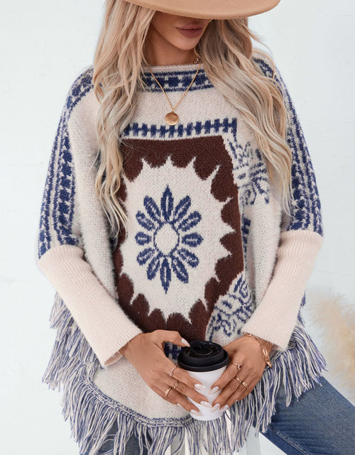 Load image into Gallery viewer, Fringe Geometric Long Sleeve Poncho
