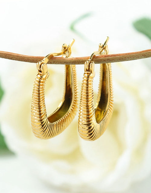 Load image into Gallery viewer, RMZ GOLD NYC 14K Gold Cute Wavy Pattern Hoop Earring
