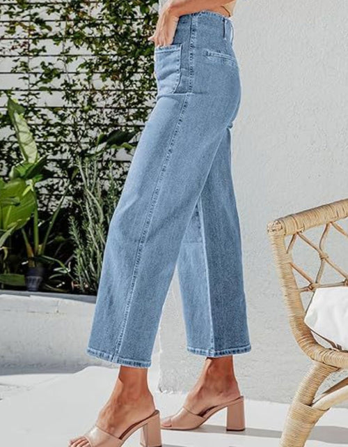 Load image into Gallery viewer, Button Fly Cropped Jeans with Pockets
