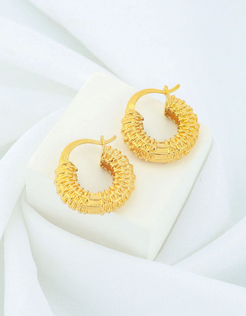 Load image into Gallery viewer, RMZ GOLD NYC Gold nugget Hoop earrings
