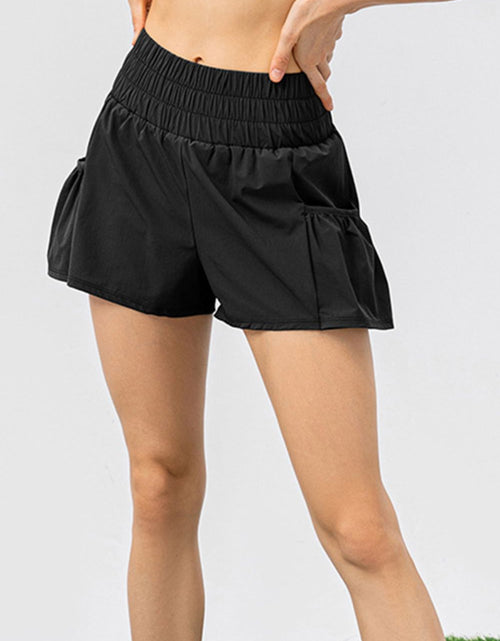 Load image into Gallery viewer, Elastic Waist Pocketed Active Shorts
