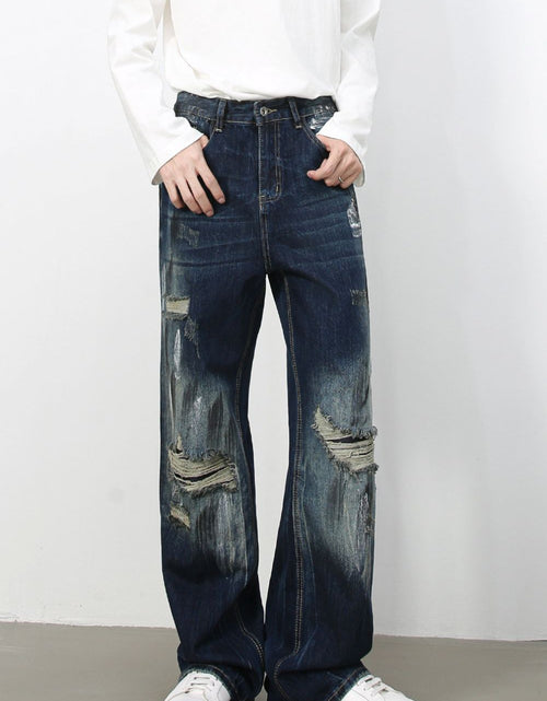 Load image into Gallery viewer, Men's Distressed Jeans with Pockets
