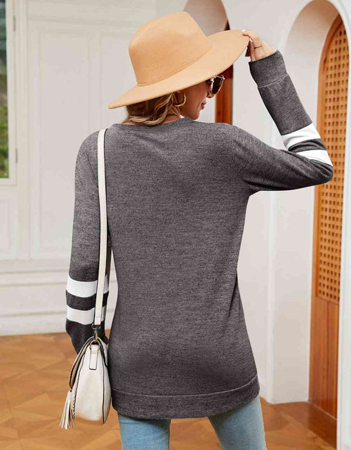 Load image into Gallery viewer, Round Neck Long Sleeve Top
