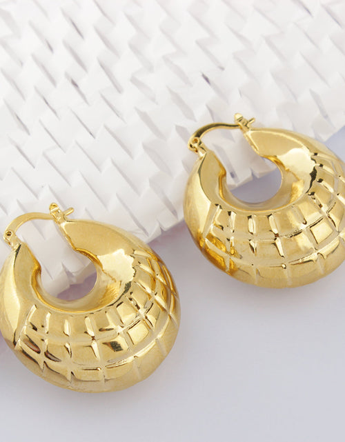 Load image into Gallery viewer, 14k Gold Puffy Bamboo Nugget Hoop Earrings (Copy)
