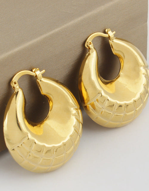 Load image into Gallery viewer, 14k Gold Puffy Bamboo Nugget Hoop Earrings (Copy)
