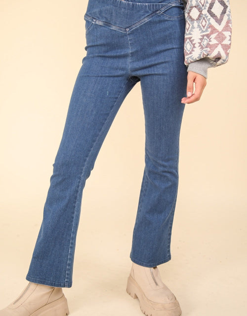 Load image into Gallery viewer, VERY J Washed Denim Stretchy Crossover Waist Leggings
