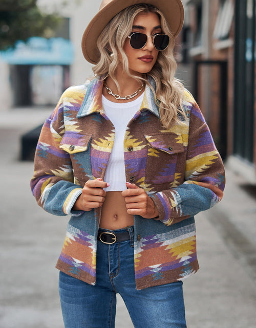 Load image into Gallery viewer, Printed Collared Neck Jacket

