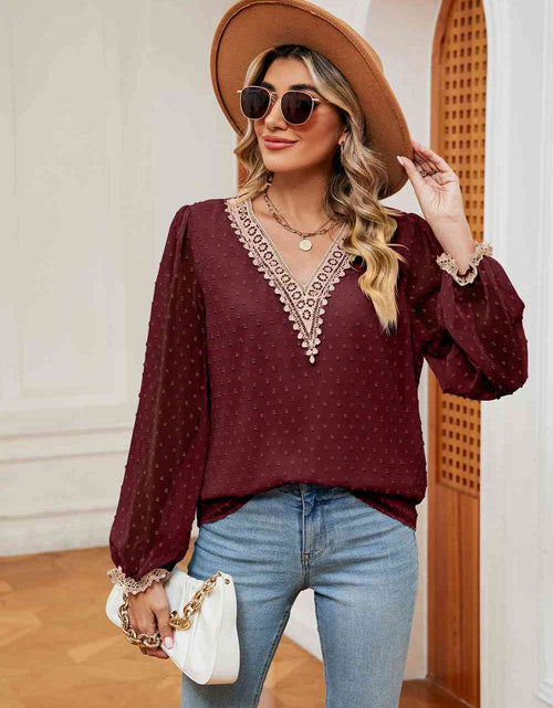 Load image into Gallery viewer, Swiss Dot Contrast V-Neck Blouse
