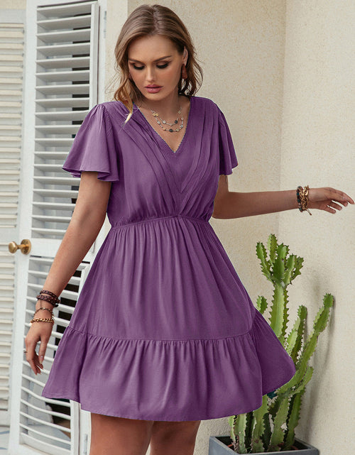 Load image into Gallery viewer, Plus Size Ruffle Hem V-Neck Short Sleeve Dress
