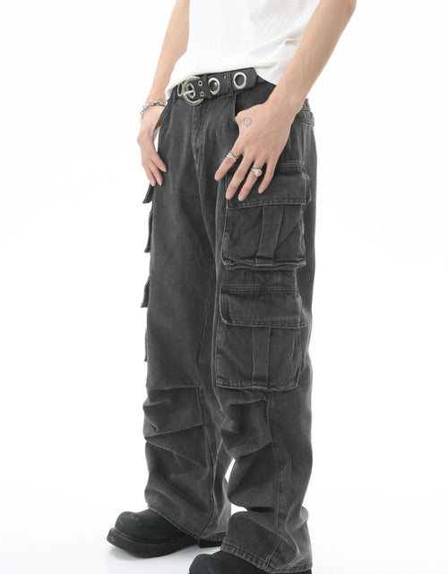 Load image into Gallery viewer, Men's Multi-Pocket Pleated Cargo Jeans
