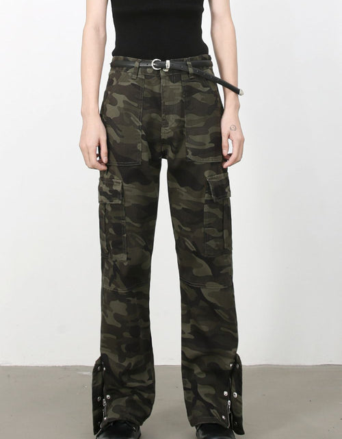 Load image into Gallery viewer, Men's Camouflage Jeans with Cargo Pockets
