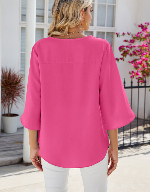 Load image into Gallery viewer, V-Neck Three-Quarter Sleeve Top
