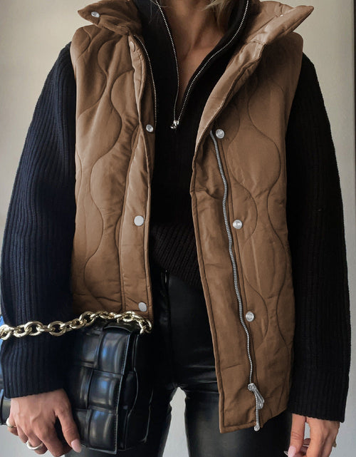 Load image into Gallery viewer, Collared Neck Vest with Pockets
