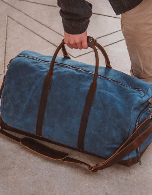Load image into Gallery viewer, Weekender Bag
