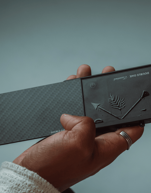 Load image into Gallery viewer, Carbon Fiber TRAK Wallet
