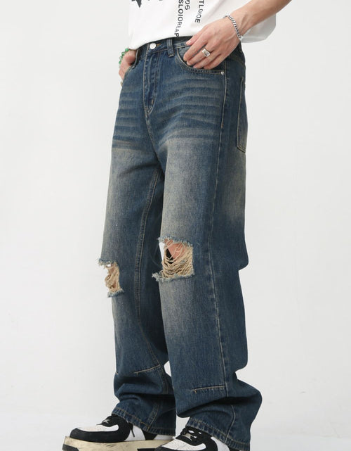 Load image into Gallery viewer, Distressed Jeans with Pockets
