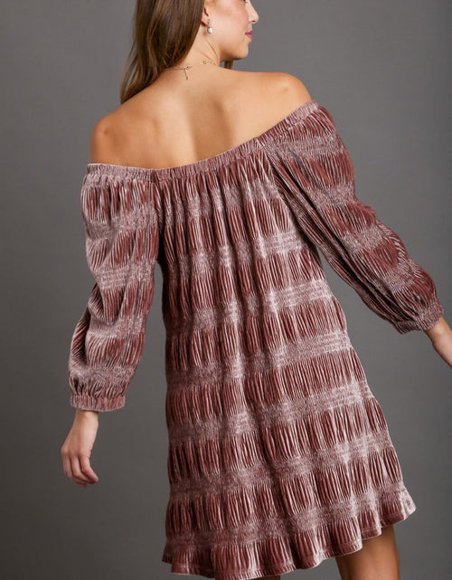Load image into Gallery viewer, Umgee Off-Shoulder Balloon Sleeve Velvet Mini Dress
