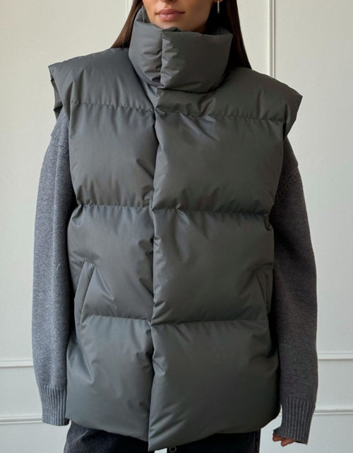 Load image into Gallery viewer, Zip Up Turtleneck Vest Coat
