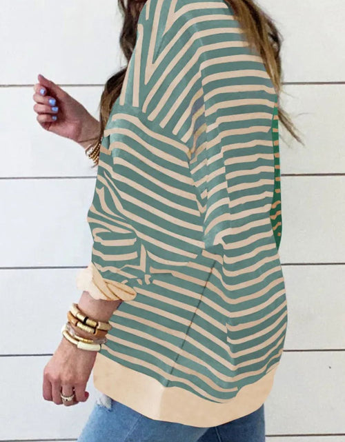 Load image into Gallery viewer, Contrast Stripes Round Neck Long Sleeve Sweatshirt
