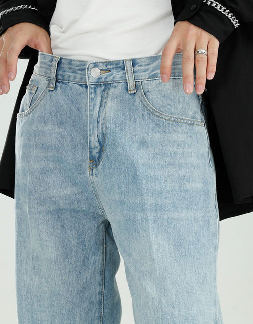 Load image into Gallery viewer, Mid Rise Wide Straight Jeans with Pockets
