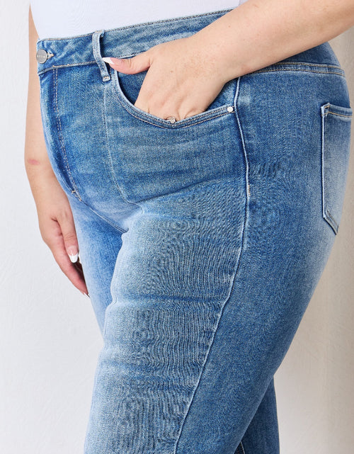 Load image into Gallery viewer, RISEN Full Size High Rise Ankle Flare Jeans
