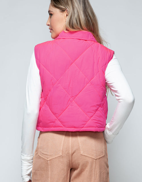 Load image into Gallery viewer, Snobbish Snap Down Quilted Crop Vest
