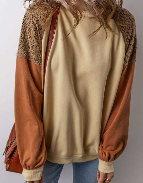 Load image into Gallery viewer, Color Block Long Sleeve Sweatshirt
