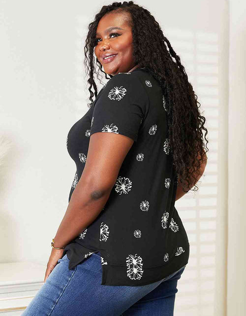 Load image into Gallery viewer, Double Take Dandelion Print Round Neck T-Shirt
