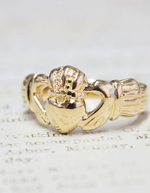 Load image into Gallery viewer, Handcrafted Vintage Ring 18k Gold Irish Claddagh Ring Antique #R1768 Antique Rings Jewelry by PVD Vintage Jewelry

